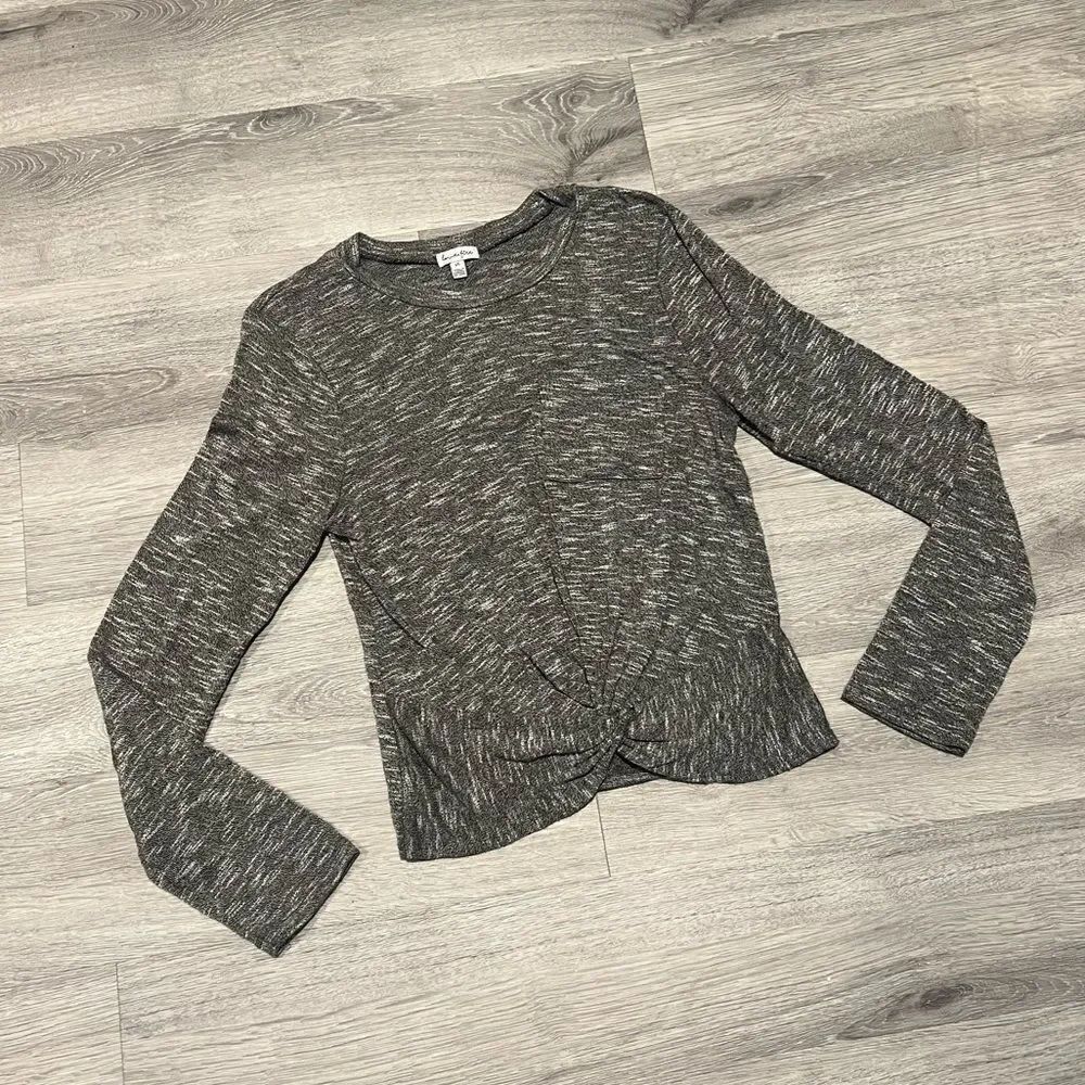 Love, fire Grey Heather Long Sleeve Top with Twist in the Front